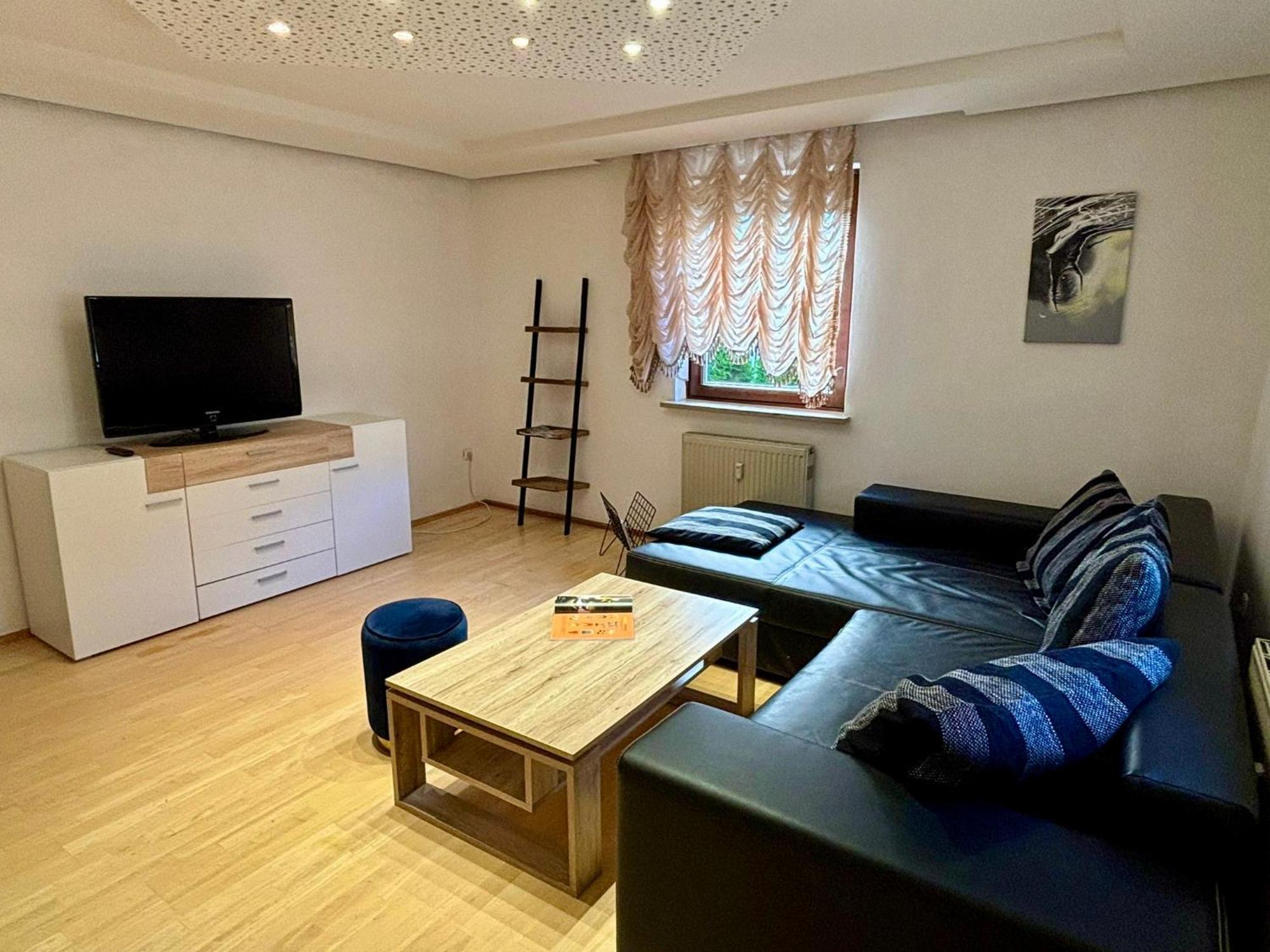 Erdgeschosswohnung Neben Schloss Blutenburg Mit Privatem Garten München Ngoại thất bức ảnh